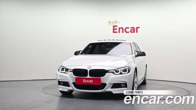 BMW 3-Series F30 330i M Sport Shadow - фото 2
