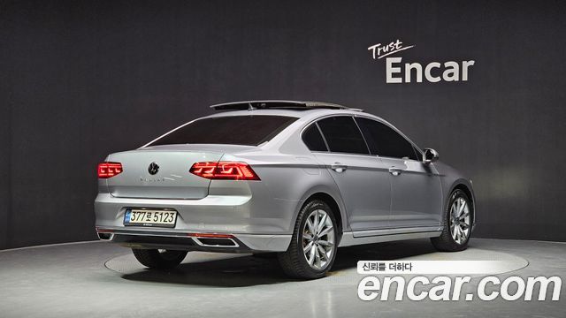Volkswagen Passat B8 2.0 TDI Prestige - фото 1