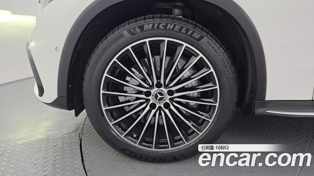 Mercedes-Benz GLC-Class X254 GLC300 4MATIC AMG Line - фото 4