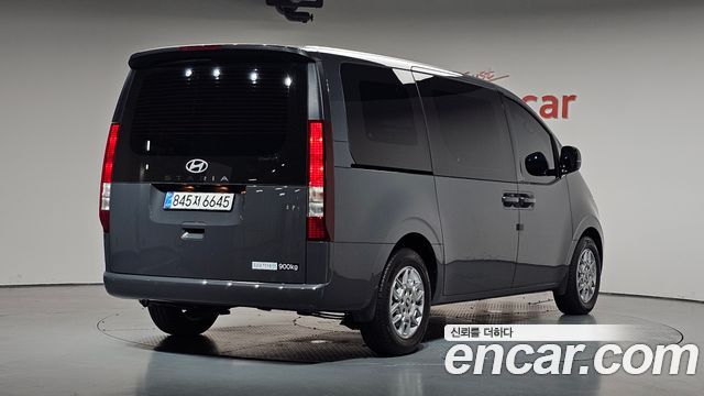 Hyundai Staria HEV 1.6 Cargo 3-Seater Modern - фото 0
