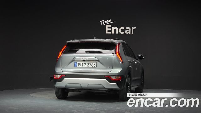 Kia Niro Совершенно новый Trendy - фото 3