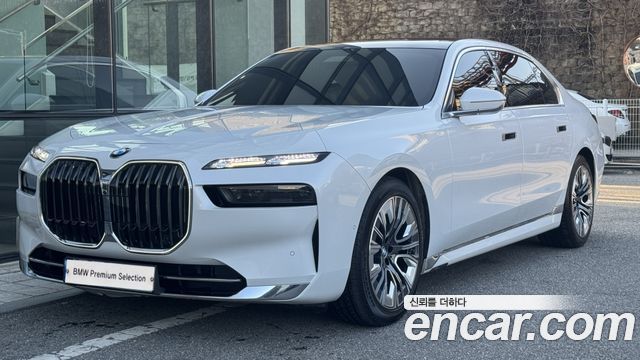 BMW 7-Series G70 740d xDrive Design Pure Excellence - фото 0