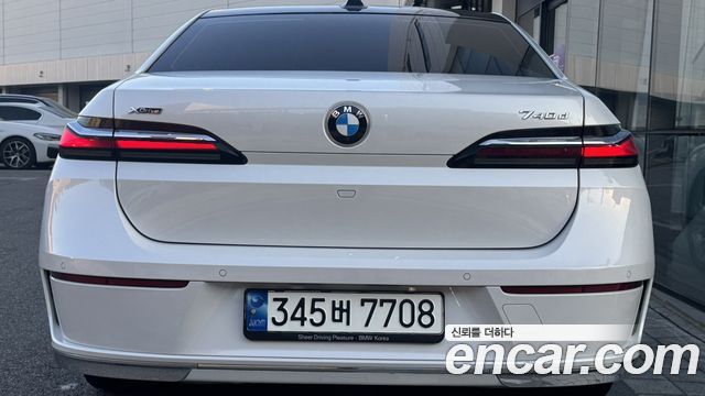 BMW 7-Series G70 740d xDrive Design Pure Excellence - фото 3