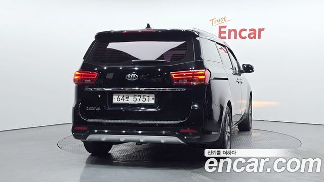 Kia Carnival Новый 9-Seater Luxury - фото 3