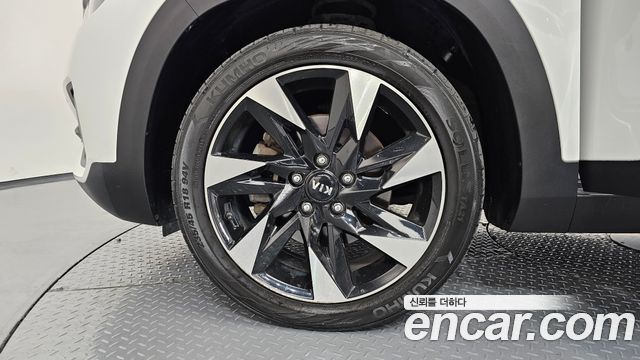 Kia Seltos Diesel 1.6 4WD Gravity - фото 4