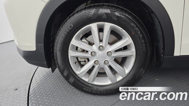 SsangYong Tivoli VX 2WD - фото 4