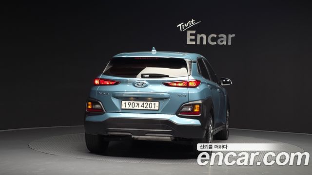 Hyundai Kona гибрид Smart Special - фото 3