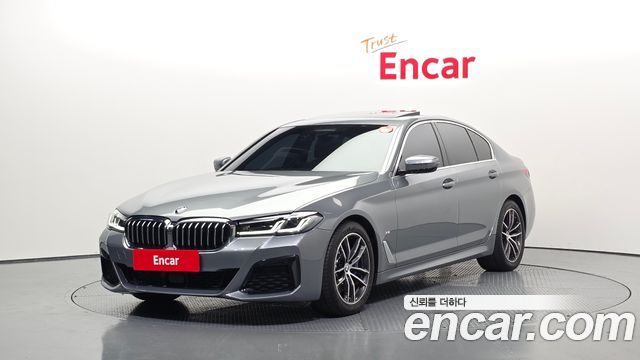BMW 5-Series G30 520i M Sport - фото 0