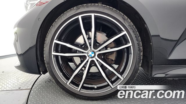 BMW 3-Series G20 320i M Sport - фото 3