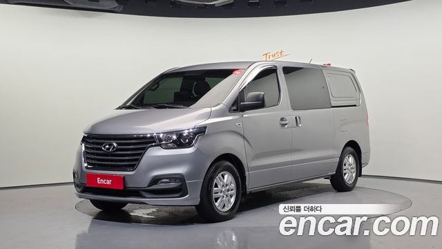Hyundai Starex Новый Van 5-Seater Modern - фото 0