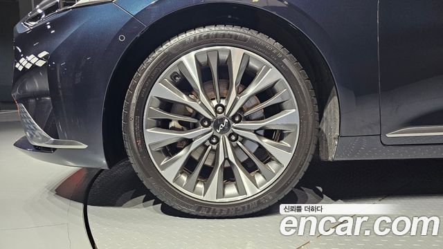 Kia K8 2.5 Gasoline 2WD Noblesse - фото 4