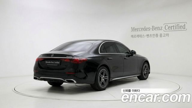 Mercedes-Benz E-Class W214 E300 4MATIC AMG Line - фото 1