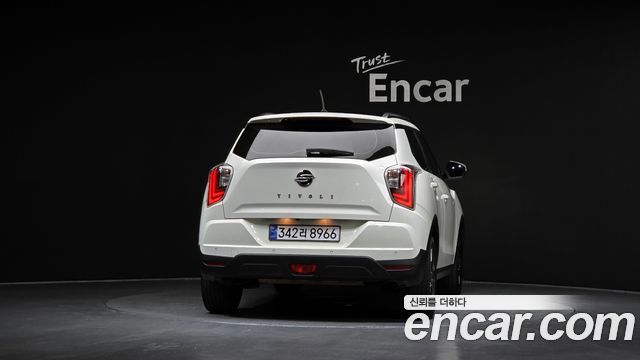 SsangYong Tivoli Gasoline 1.5 2WD V3 - фото 3