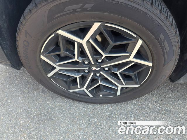 Hyundai Tucson NX4, гибрид N Line 4WD Inspiration - фото 1