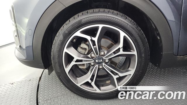 Kia Sportage Diesel 2.0 2WD Inteligent - фото 4