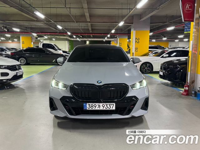 BMW 5-Series G60 530i xDrive M Sport Pro Special Edition - фото 0