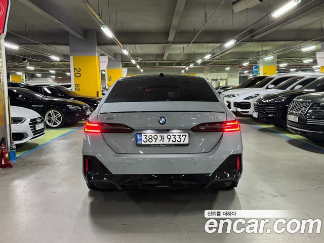 BMW 5-Series G60 530i xDrive M Sport Pro Special Edition - фото 3
