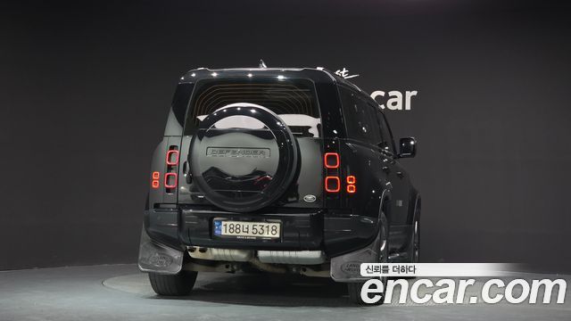 Land Rover Defender L663 110 D300 HSE - фото 3
