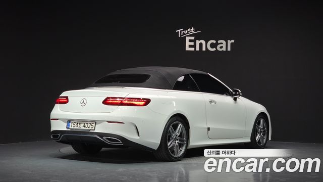 Mercedes-Benz E-Class W213 E220d Cabriolet - фото 1