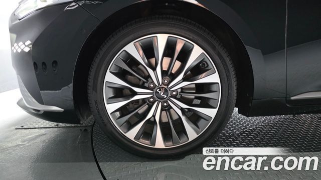 Kia K8 2.5 Gasoline 2WD Signature - фото 4