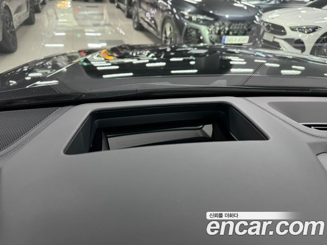 Audi Q8 55 TFSI Quattro Premium - фото 4