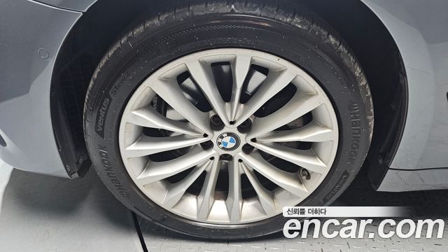 BMW 5-Series G30 520d xDrive Luxury Plus - фото 3