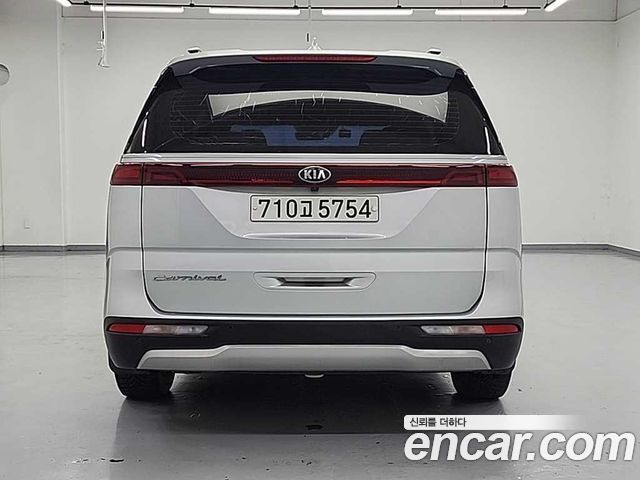 Kia Carnival 4-го поколения 11-Seater Prestige - фото 2