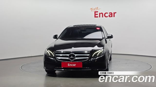 Mercedes-Benz E-Class W213 E200 Avantgarde - фото 2