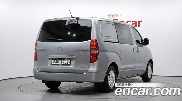 Hyundai Starex Новый Van 5-Seater Smart - фото 1