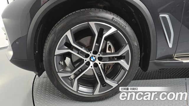 BMW X5 G05 xDrive 30d xLine - фото 4