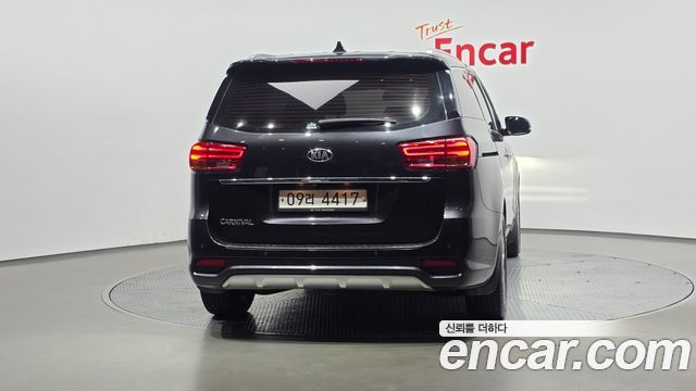 Kia Carnival Новый 9-Seater Prstige - фото 3