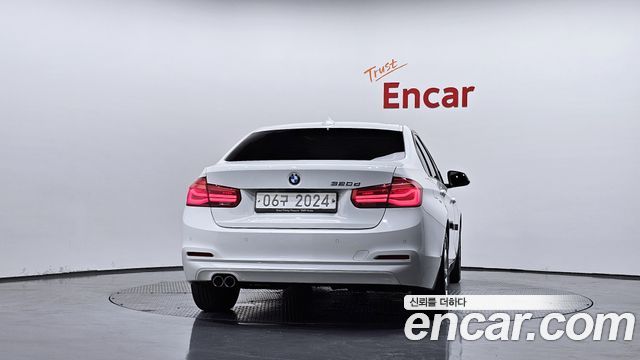 BMW 3-Series F30 320d - фото 3