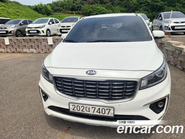 Kia Carnival Новый 9-Seater Prstige - фото 0