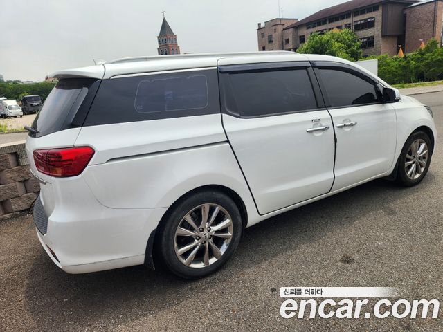 Kia Carnival Новый 9-Seater Prstige - фото 3