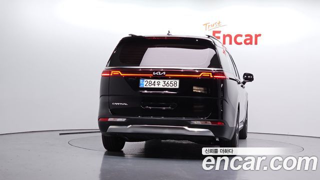 Kia Carnival 4-го поколения 7-Seater Signature - фото 3