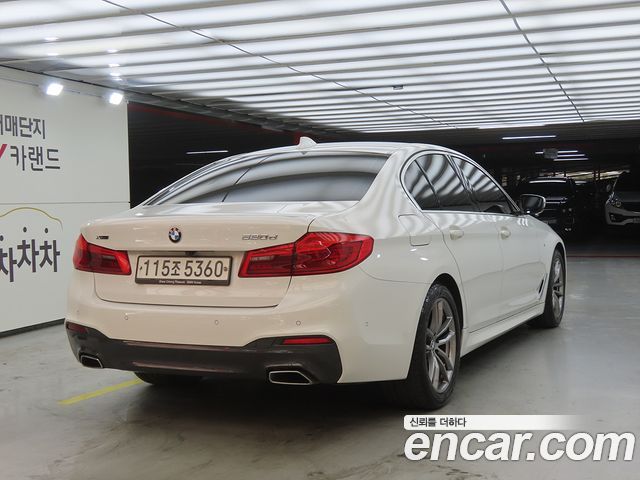 BMW 5-Series G30 520d xDrive M Sport Package Plus - фото 3