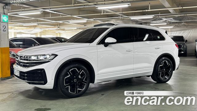 Volkswagen Touareg 3-го поколения 3.0 TDI Prestige - фото 2