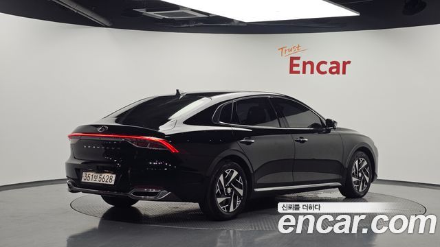 Hyundai Grandeur Новый IG, гибрид Exclusive - фото 1