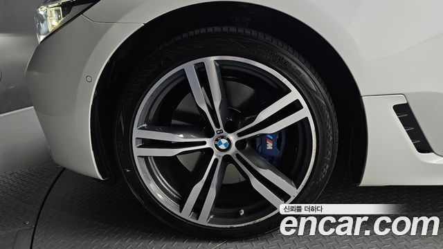 BMW Gran Turismo G32 640i xDrive M Sport - фото 4