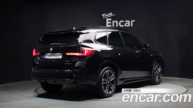 BMW X1 U11 sDrive 20i M Sport - фото 1