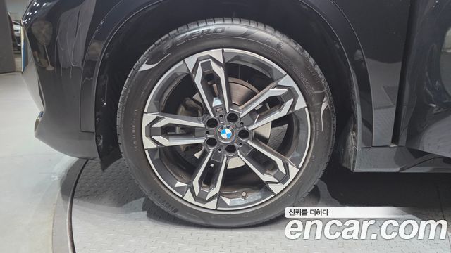 BMW X1 U11 sDrive 20i M Sport - фото 4