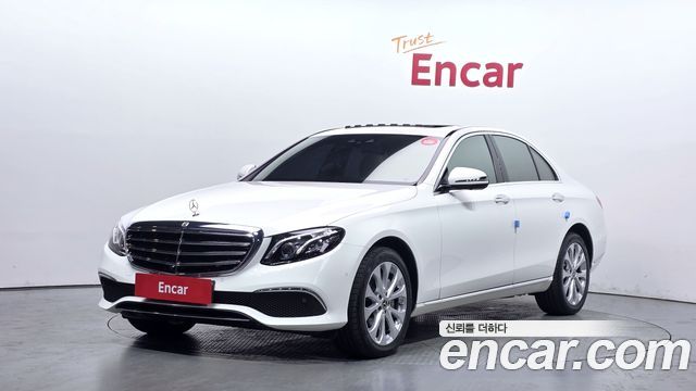 Mercedes-Benz E-Class W213 E300 4MATIC Exclusive - фото 0