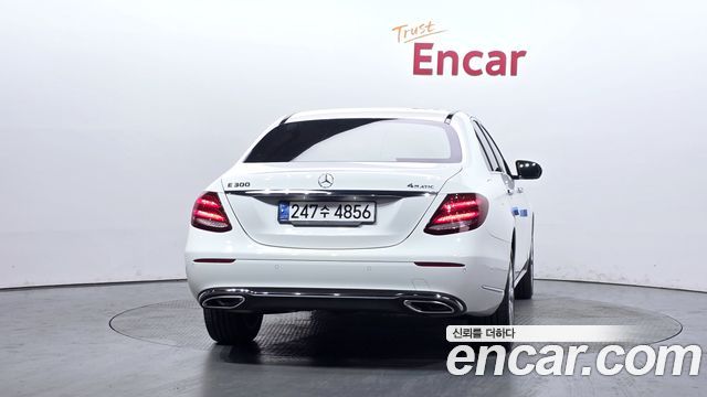 Mercedes-Benz E-Class W213 E300 4MATIC Exclusive - фото 3