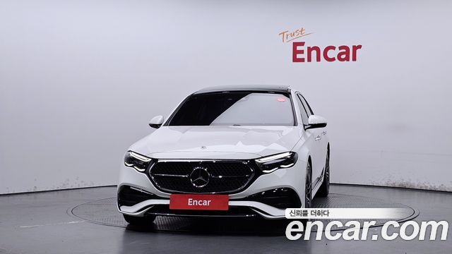 Mercedes-Benz E-Class W214 E300 4MATIC AMG Line - фото 2