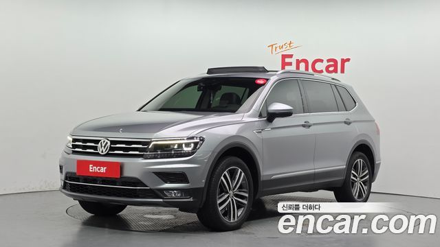 Volkswagen Tiguan 2.0 TDI Prestige - фото 0
