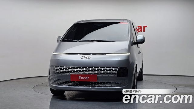 Hyundai Staria Tourer 11-Seater Modern - фото 1