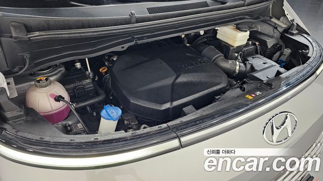 Hyundai Staria Tourer 11-Seater Modern - фото 4