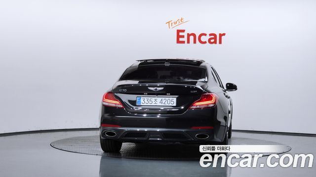 Genesis G70 3.3T Sport Elite - фото 3