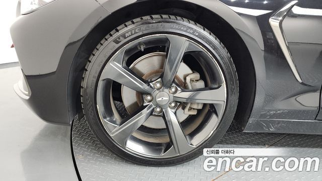 Genesis G70 3.3T Sport Elite - фото 4