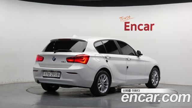 BMW 1-Series F20 118d JOY 5DOOR - фото 1